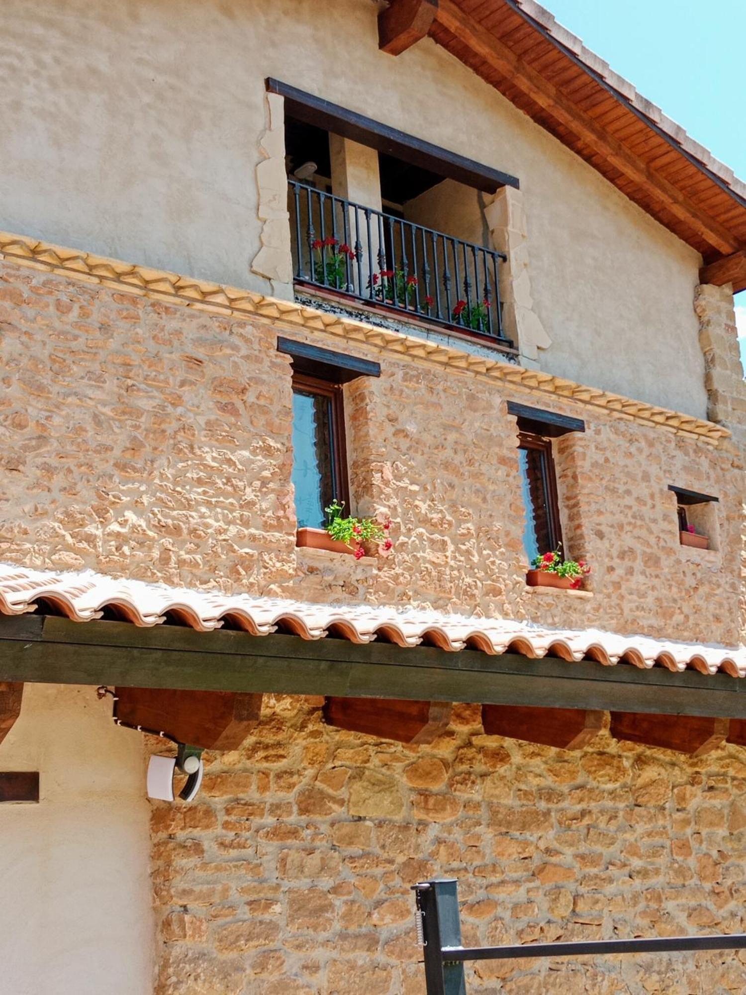 Villa Casa Jeronimo Loporzano Esterno foto